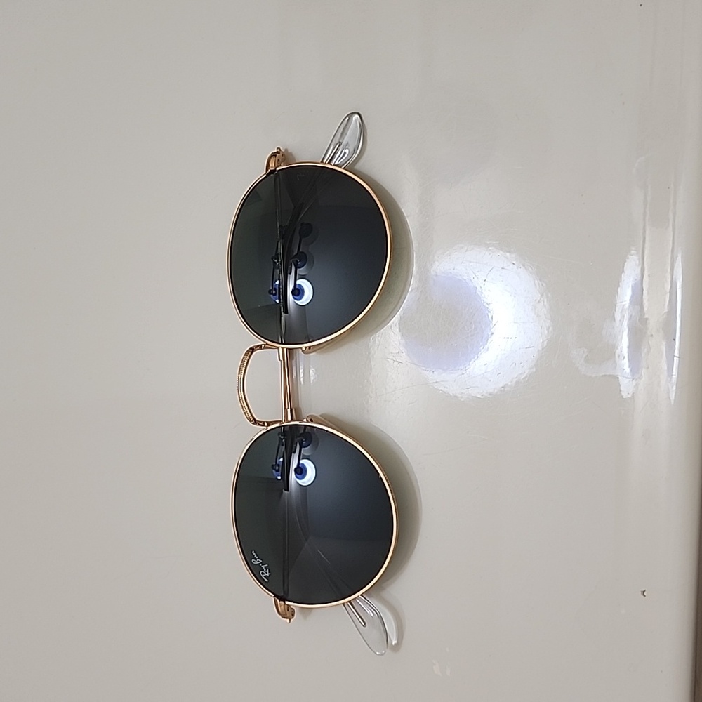 Ray-Ban Rounds NWT sunglasses only - Picture 7 of 8